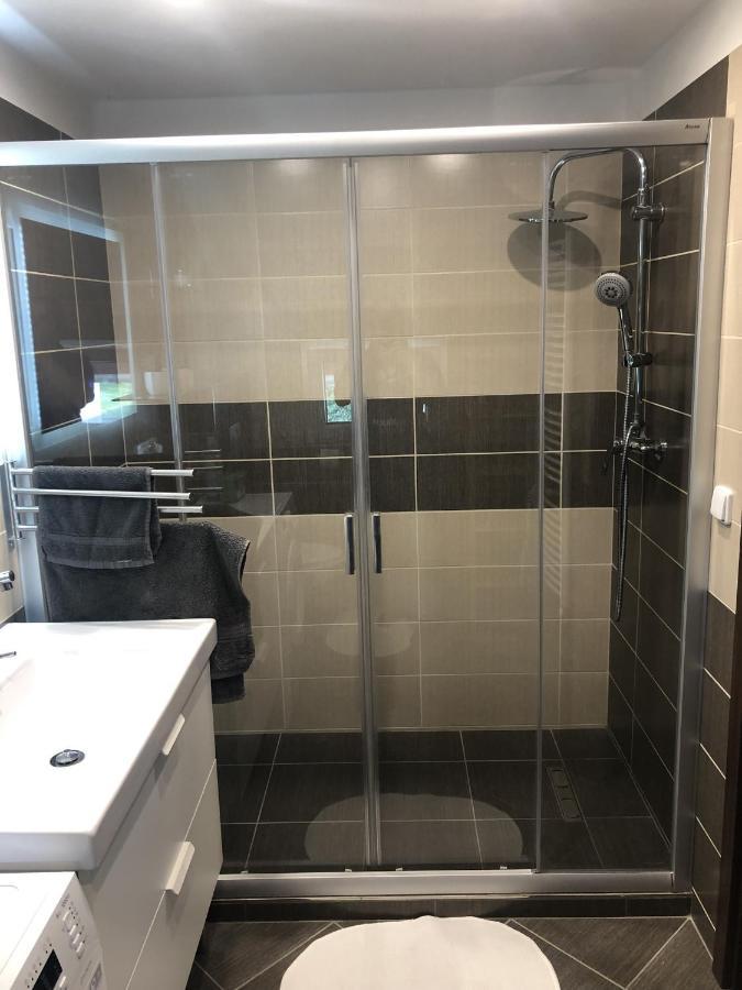 Apartman Pod Hradem Apartment เชสกา คาเมนิเซอ ภายนอก รูปภาพ